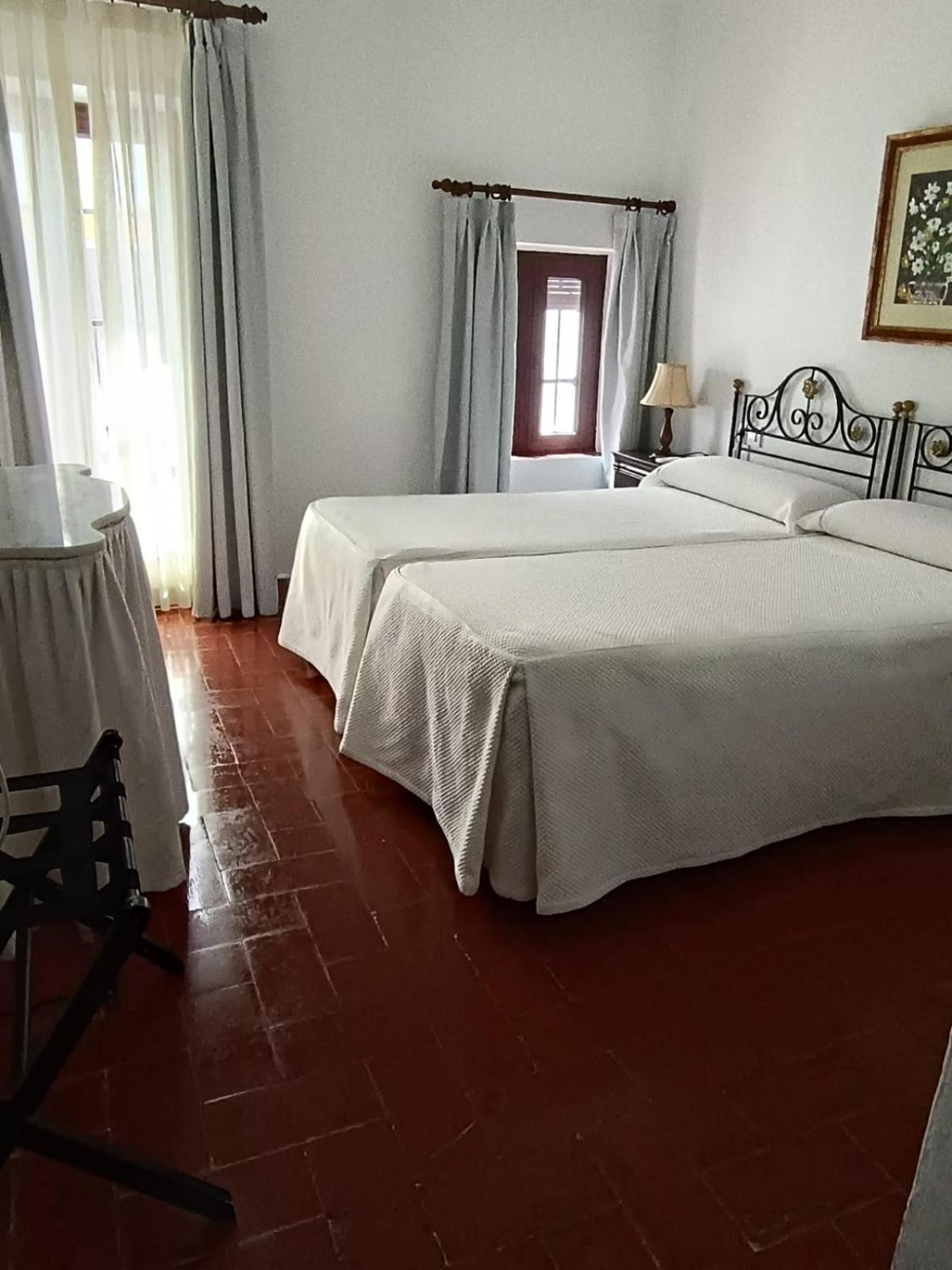 Hostal Gran Capitan Чипиона Екстериор снимка